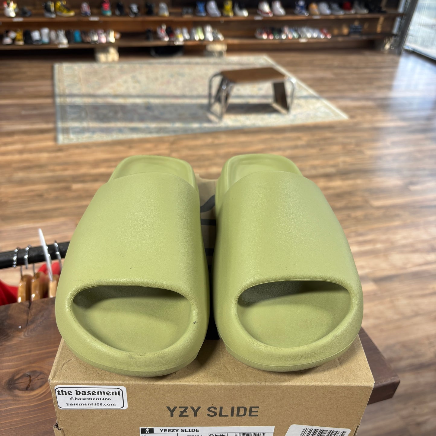 Yeezy Slide 'Resin' Size 10