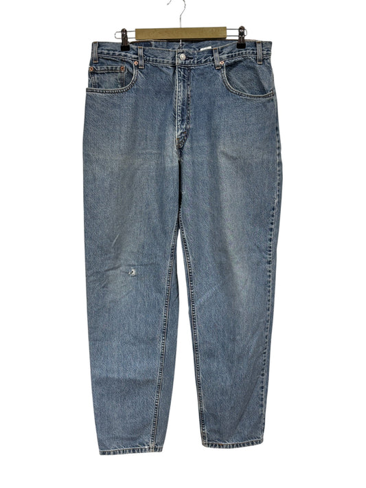 Vintage Levi's 560 Loose Fit Light Wash Denim Jeans Size 37x33