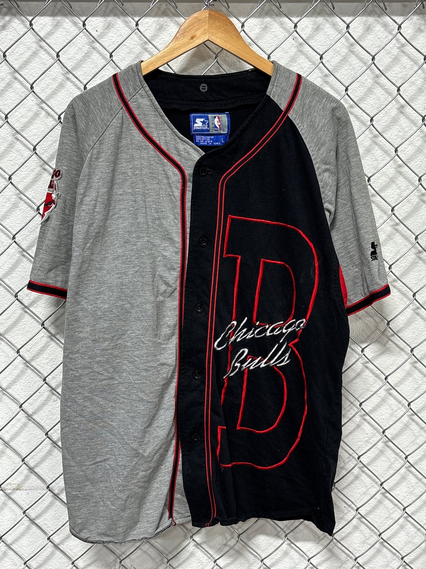 Vintage 90's Starter Chicago Bulls Baseball Jersey Shirt Size Large