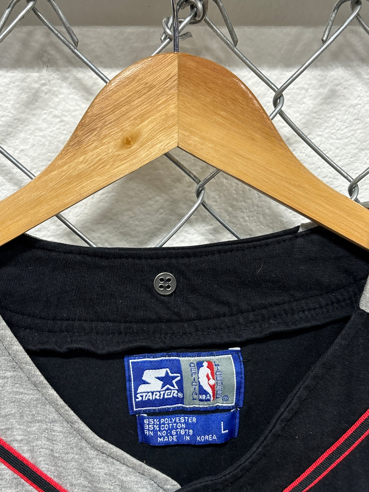 Vintage 90's Starter Chicago Bulls Baseball Jersey Shirt Size Large