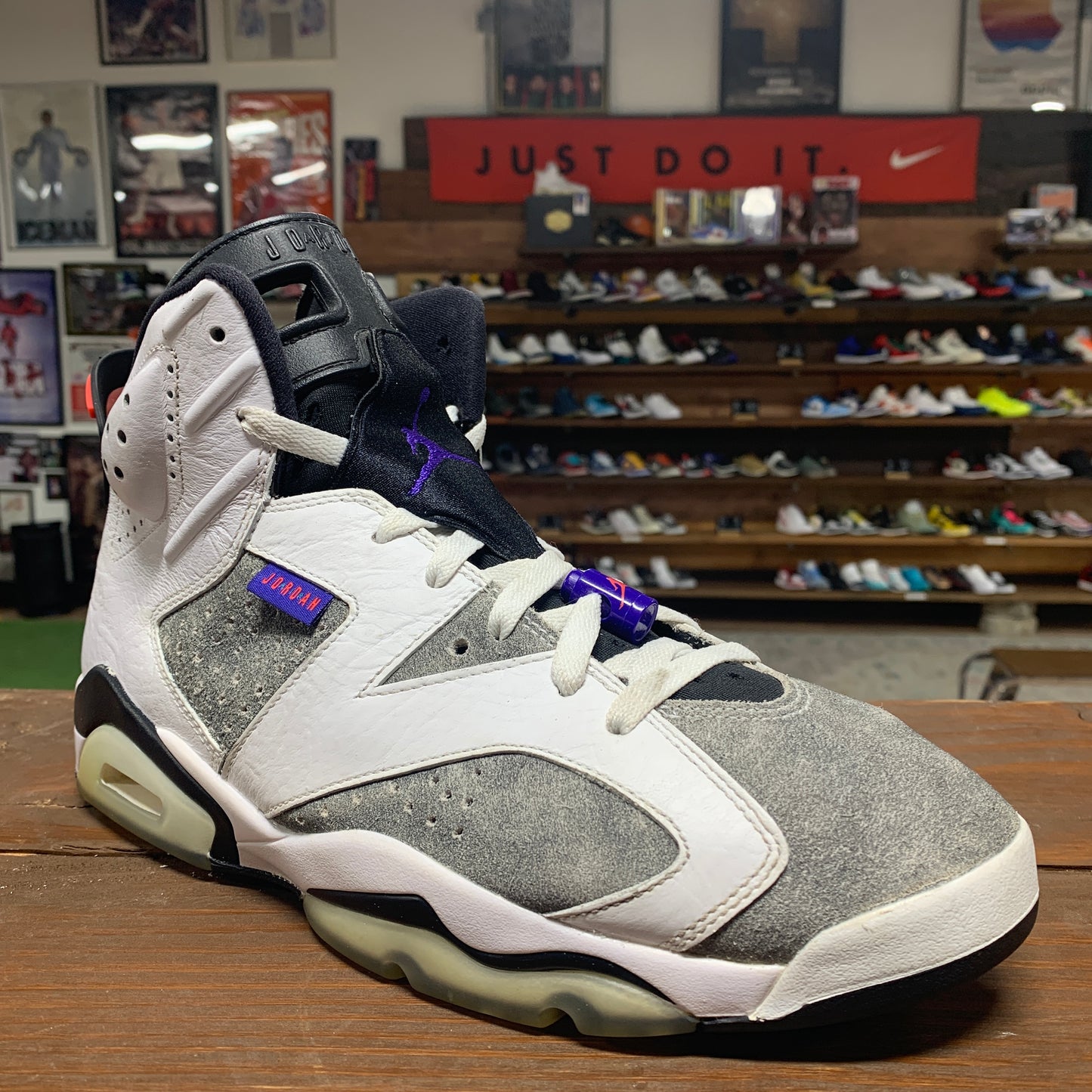 Jordan 6 'Flint' Size 10