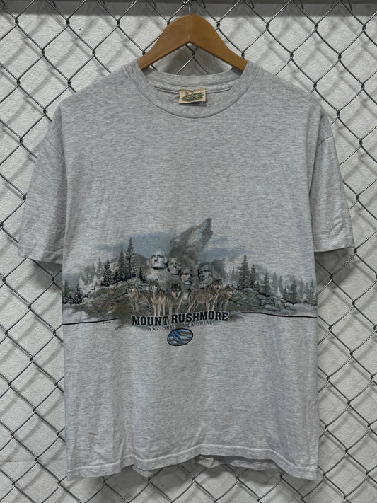 Vintage 90's Mount Rushmore Wolf Nature Graphic Tee Size Large