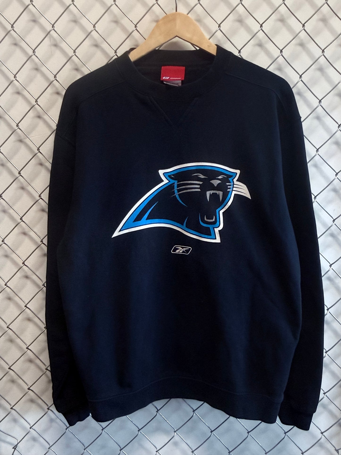 Reebok Carolina Panthers NFL Logo Black Sweater Size Medium