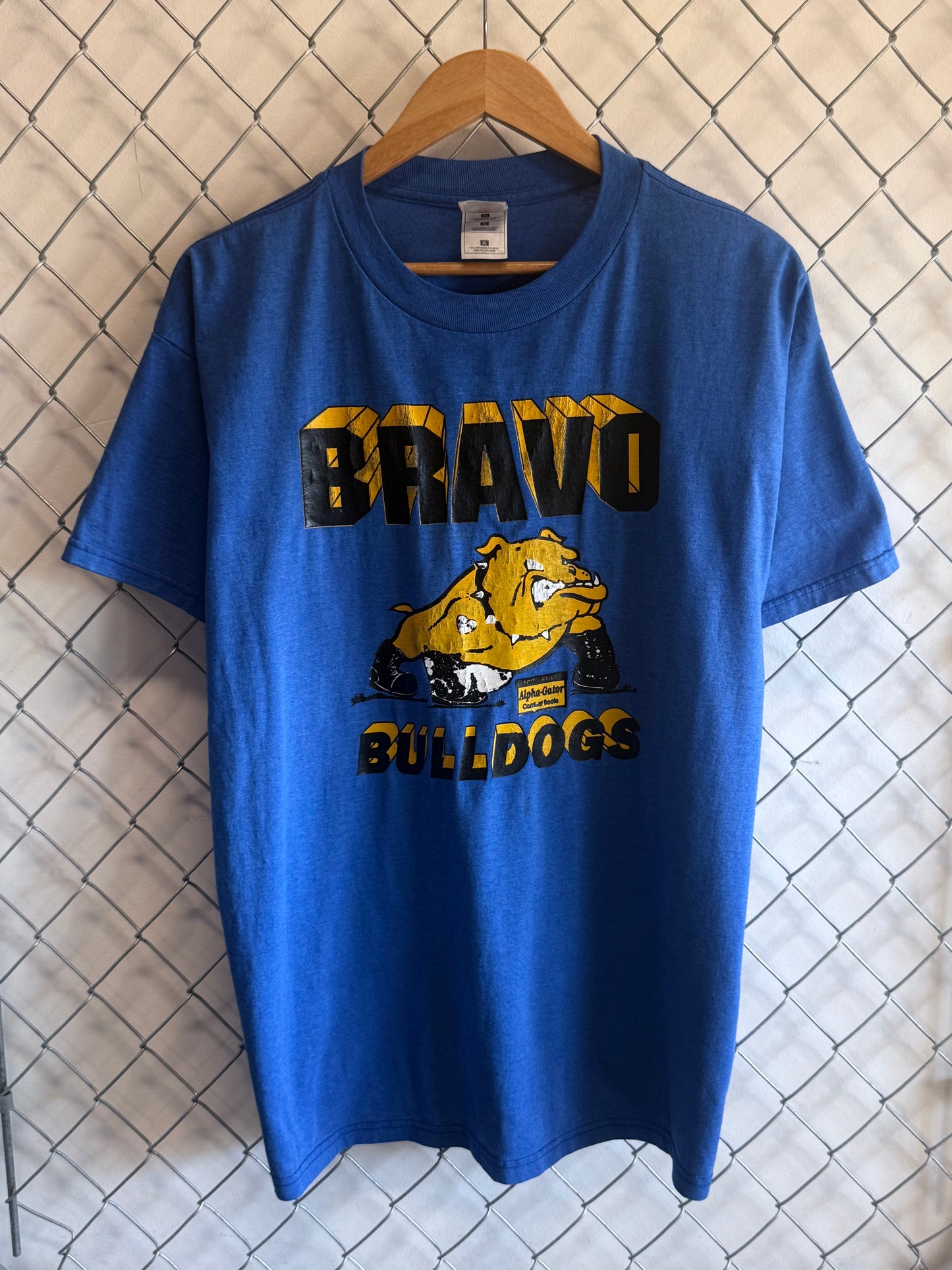 Vintage Bravo Bulldogs Mascot Graphic Tee Size XL