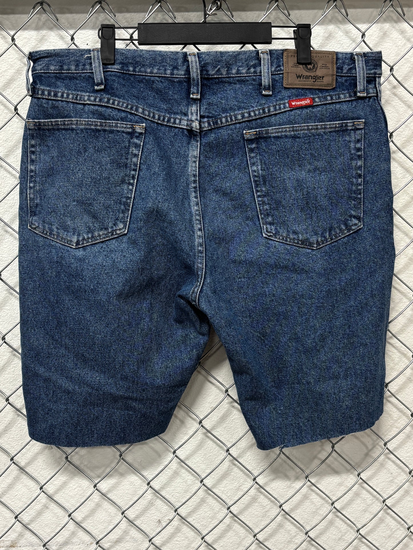 Wrangler Cut Off Denim Shorts Size 38
