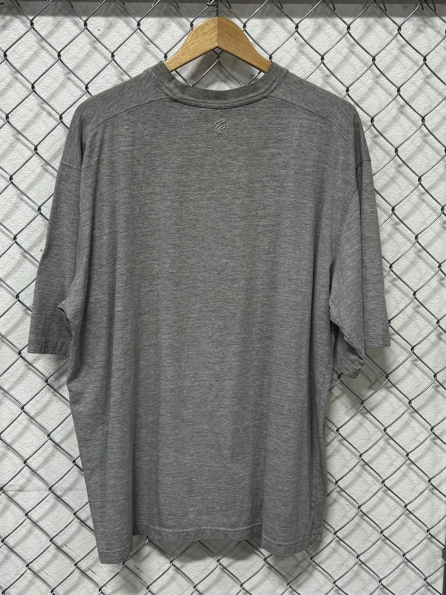Y2K Rocawear Baggy Hip Hop Grey Graphic Tee Size XXL