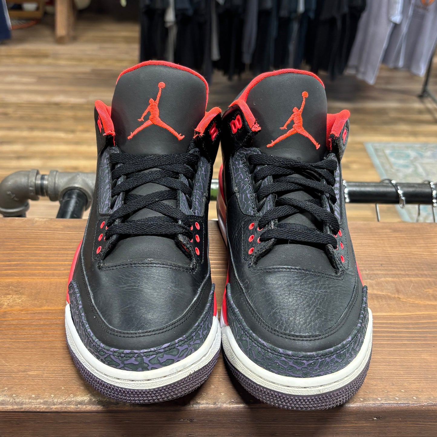 Jordan 3 'Crimson' Size 10