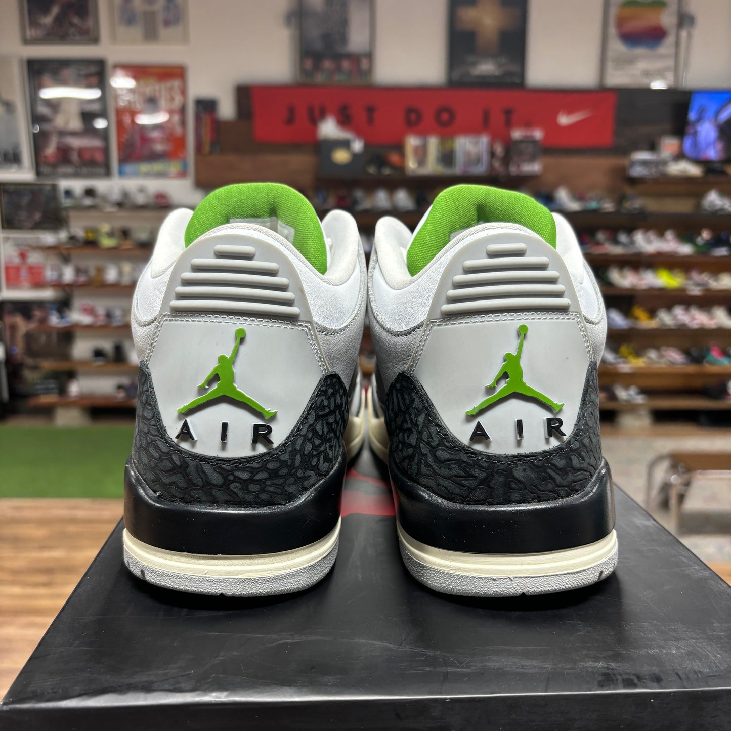 Jordan 3 'Chlorophyll' Size 11.5