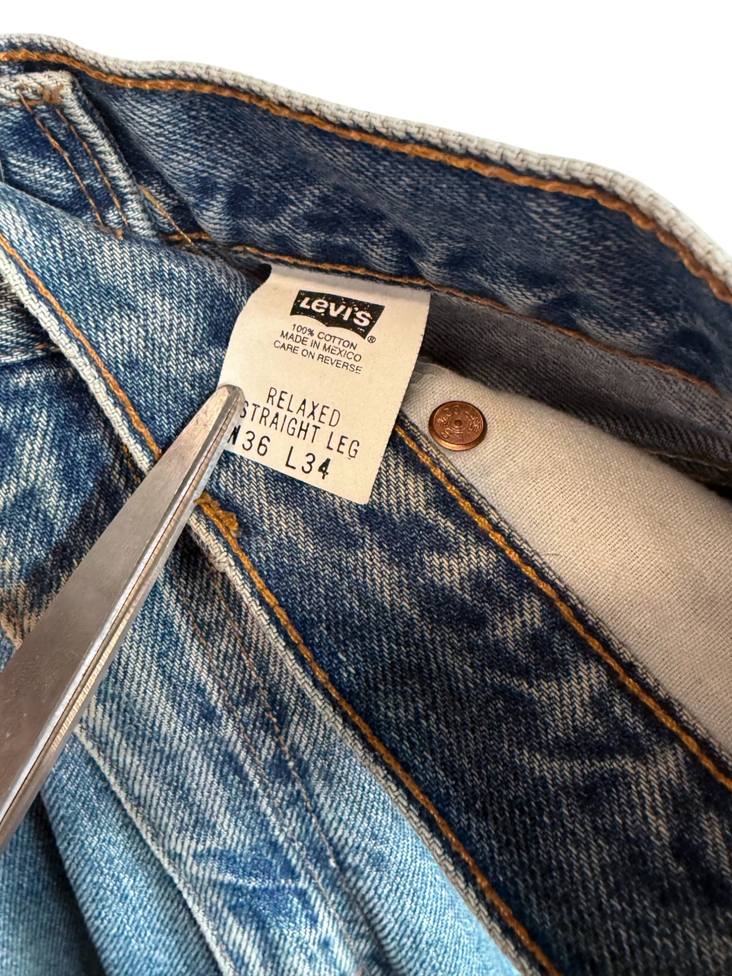 Vintage Levi's 550 Relaxed Straight Leg Denim Jeans Size 36x34