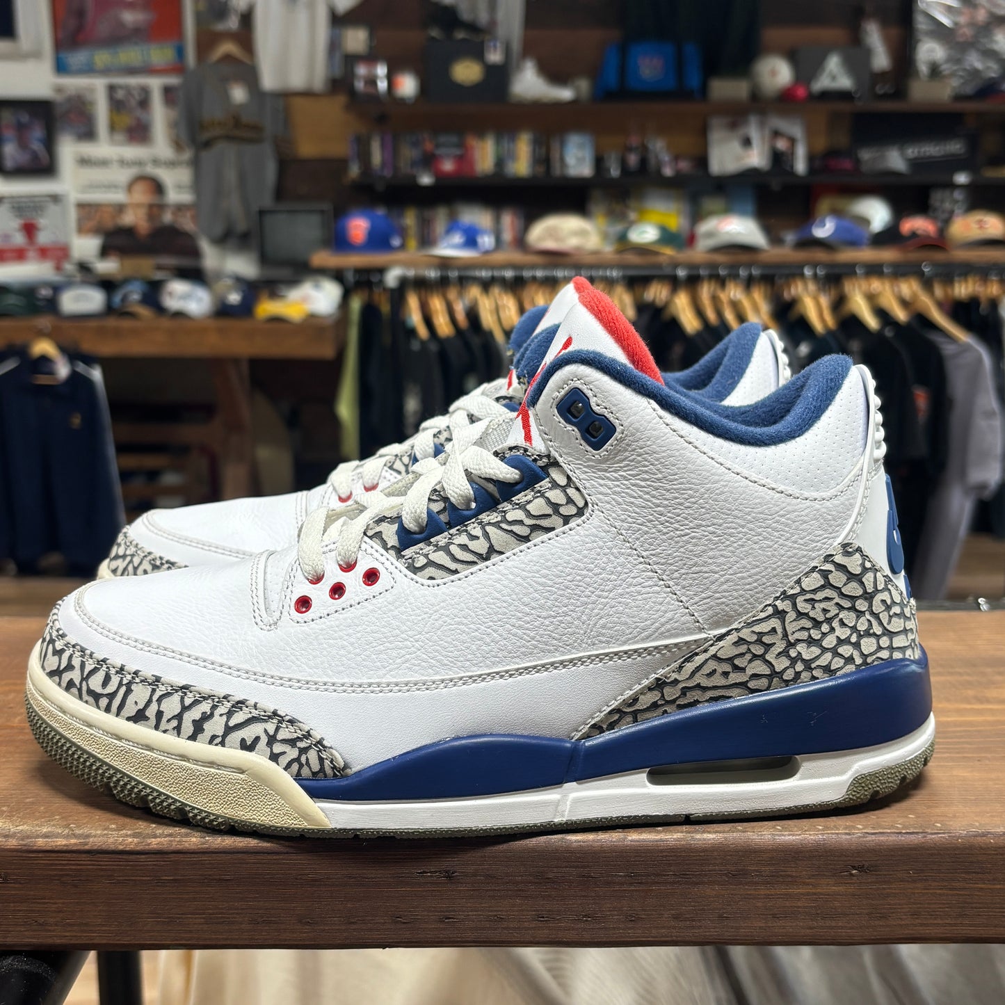 Jordan 3 'True Blue (2016)' Size 9.5