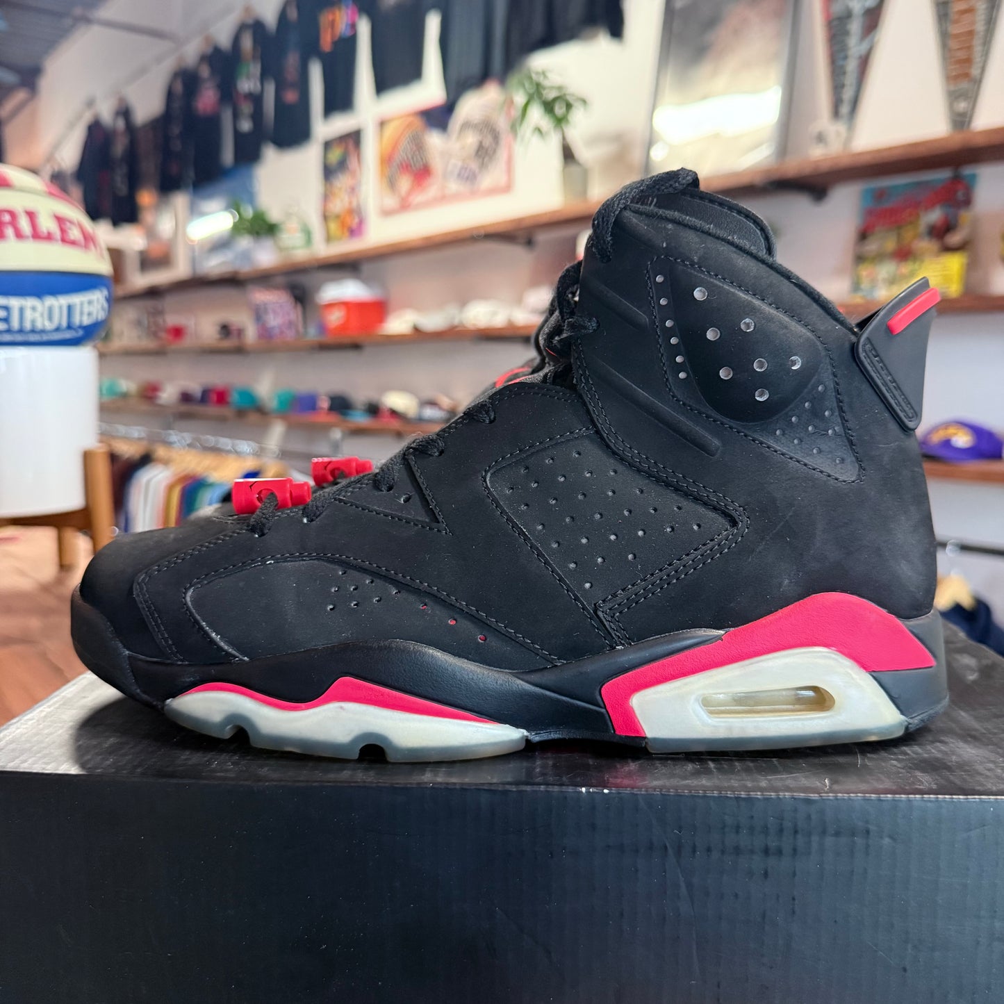 Jordan 6 'Infrared' Size 10