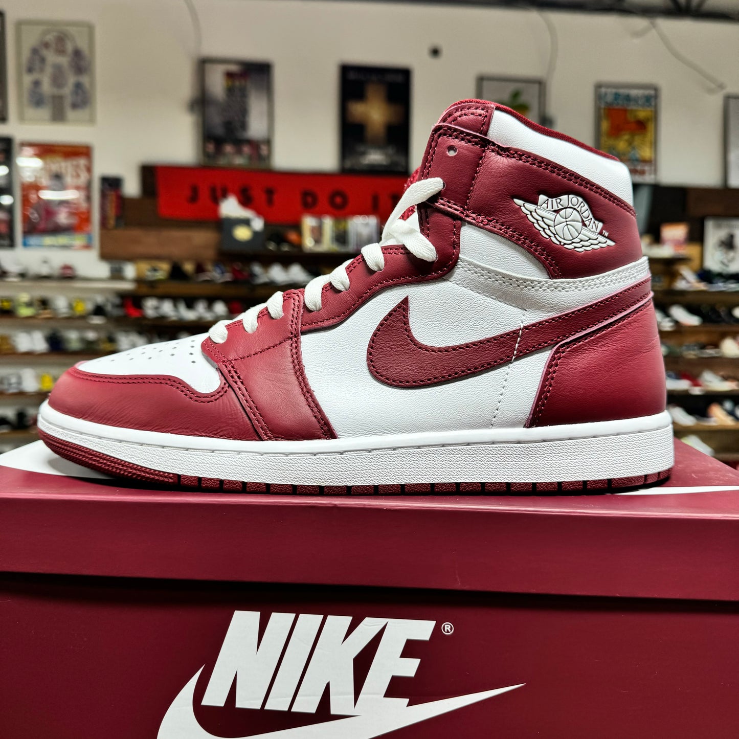 Jordan 1 'Artisanal Red' Size 11