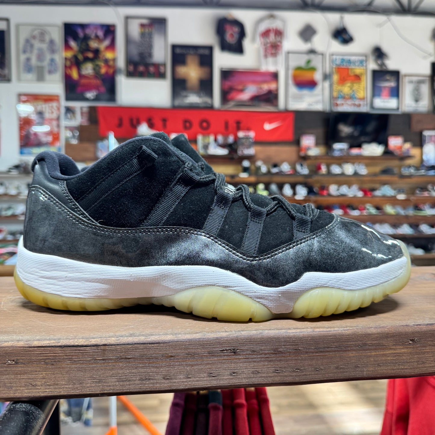 Jordan 11 Low 'Baron' Size 12