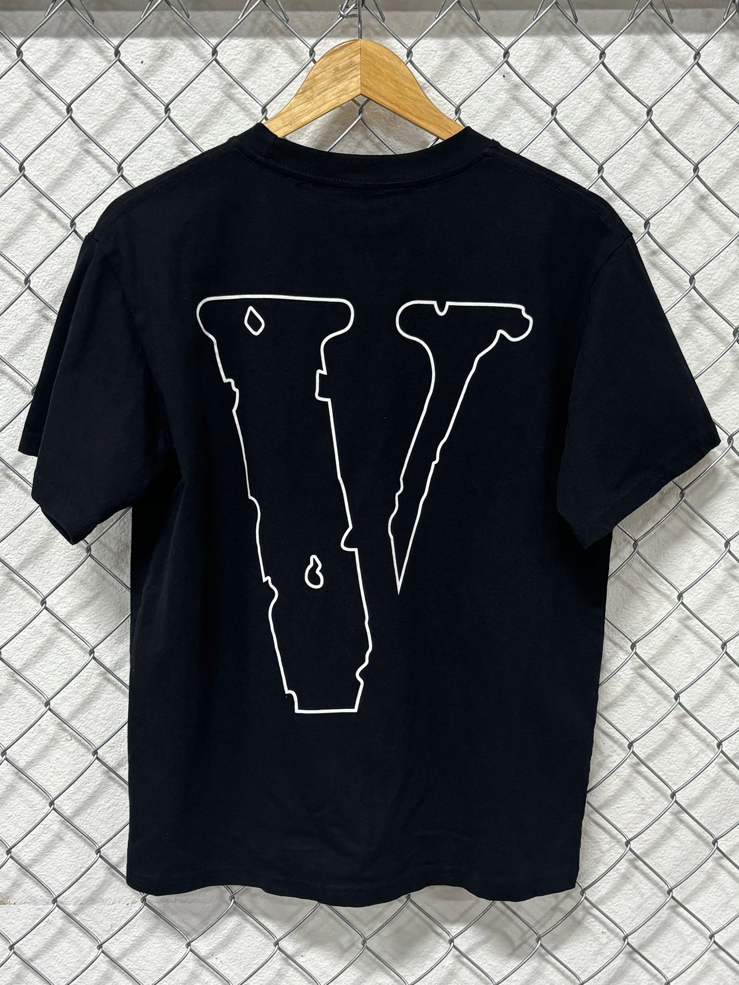 VLONE Heartbeat Graphic Tee Black Size Medium