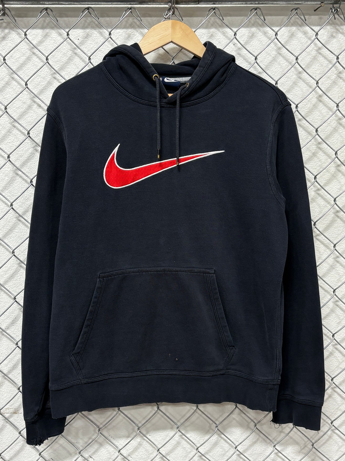 Y2K Nike Black Red Swoosh Pullover Hoodie Size Medium