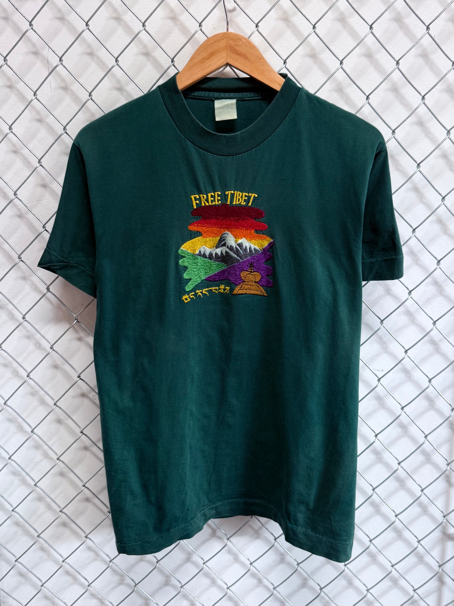 Vintage 90's Free Tibet Embroidered Protest Nature Graphic Tee Size Large