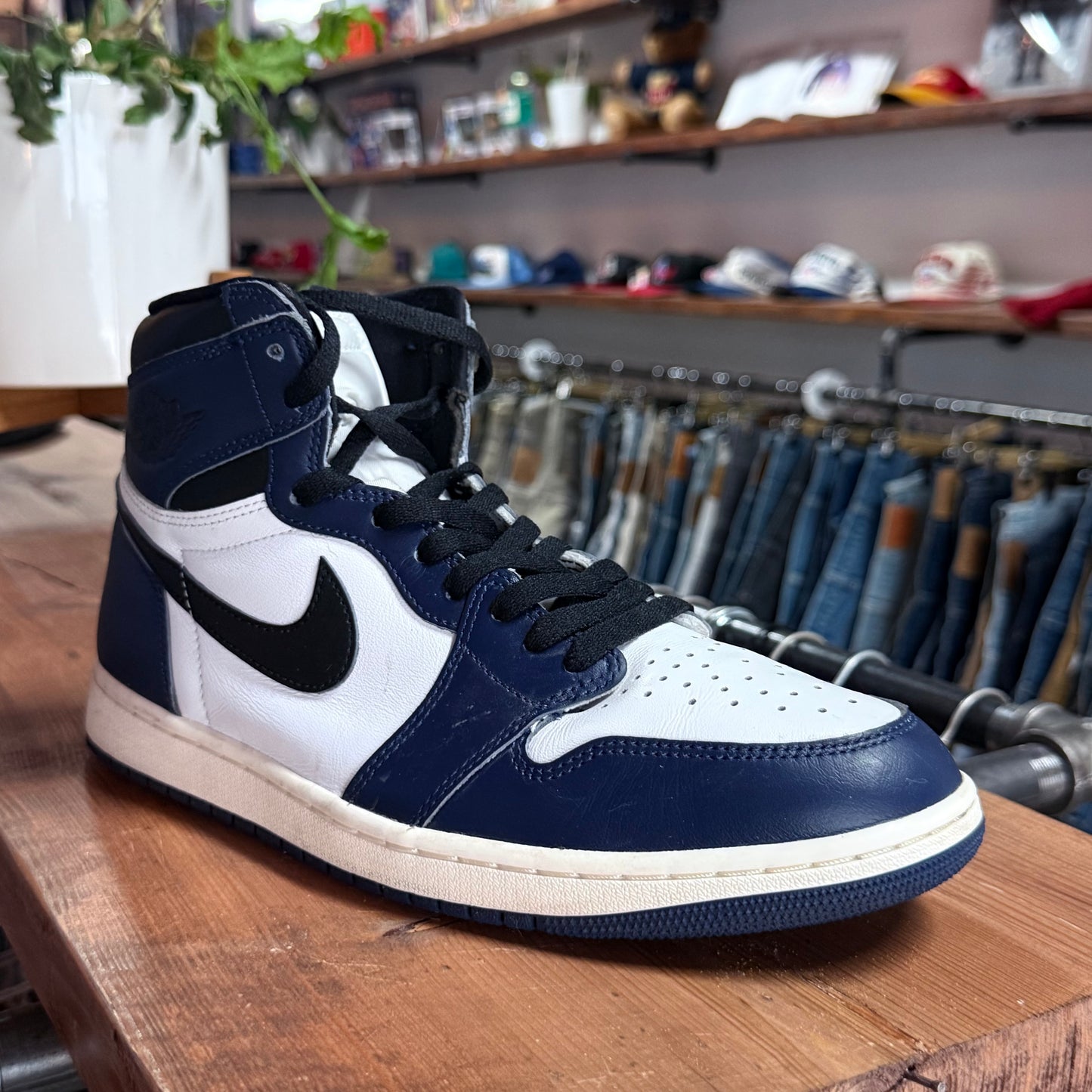 Jordan 1 'Midnight Navy' Size 11.5