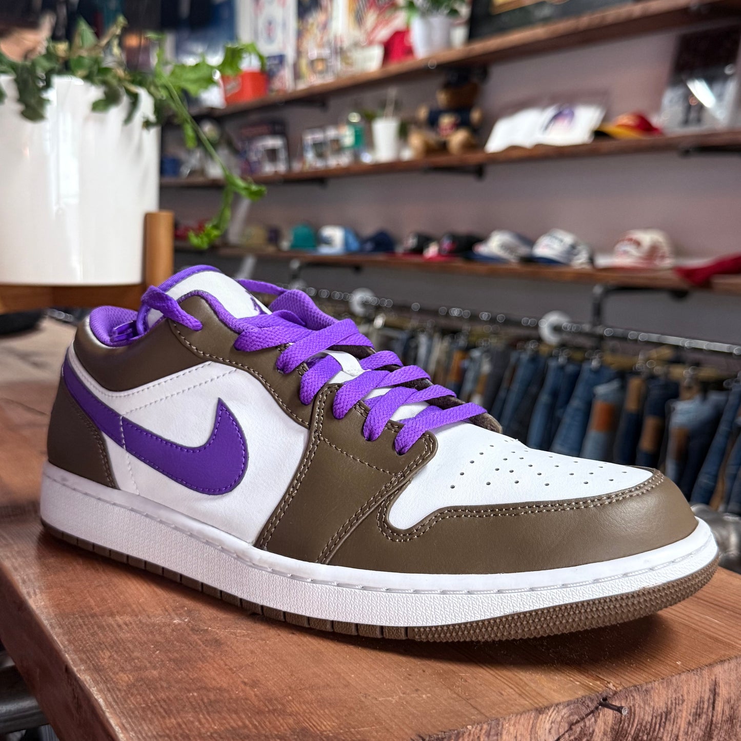 Jordan 1 Low 'Palomino' Size 12