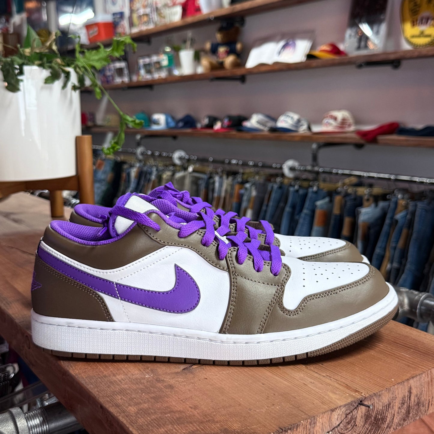 Jordan 1 Low 'Palomino' Size 12