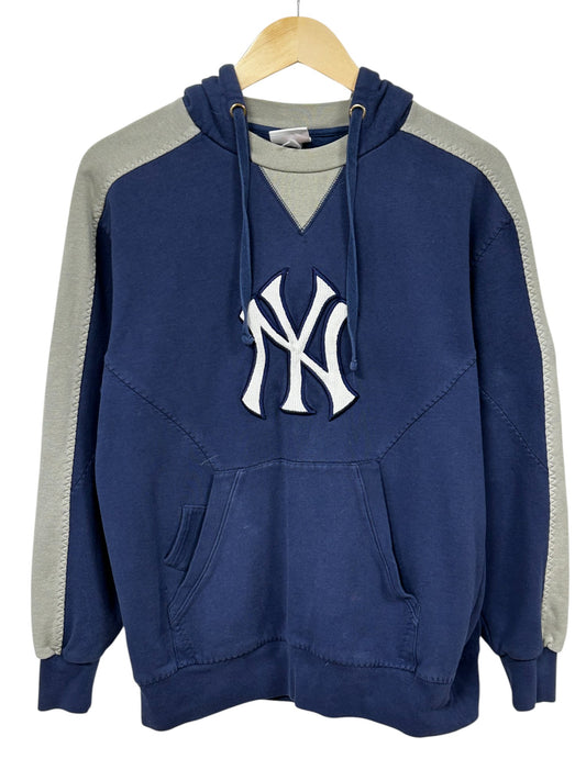 Vintage Y2K Majestic New York Yankees MLB Logo Hoodie Size Large