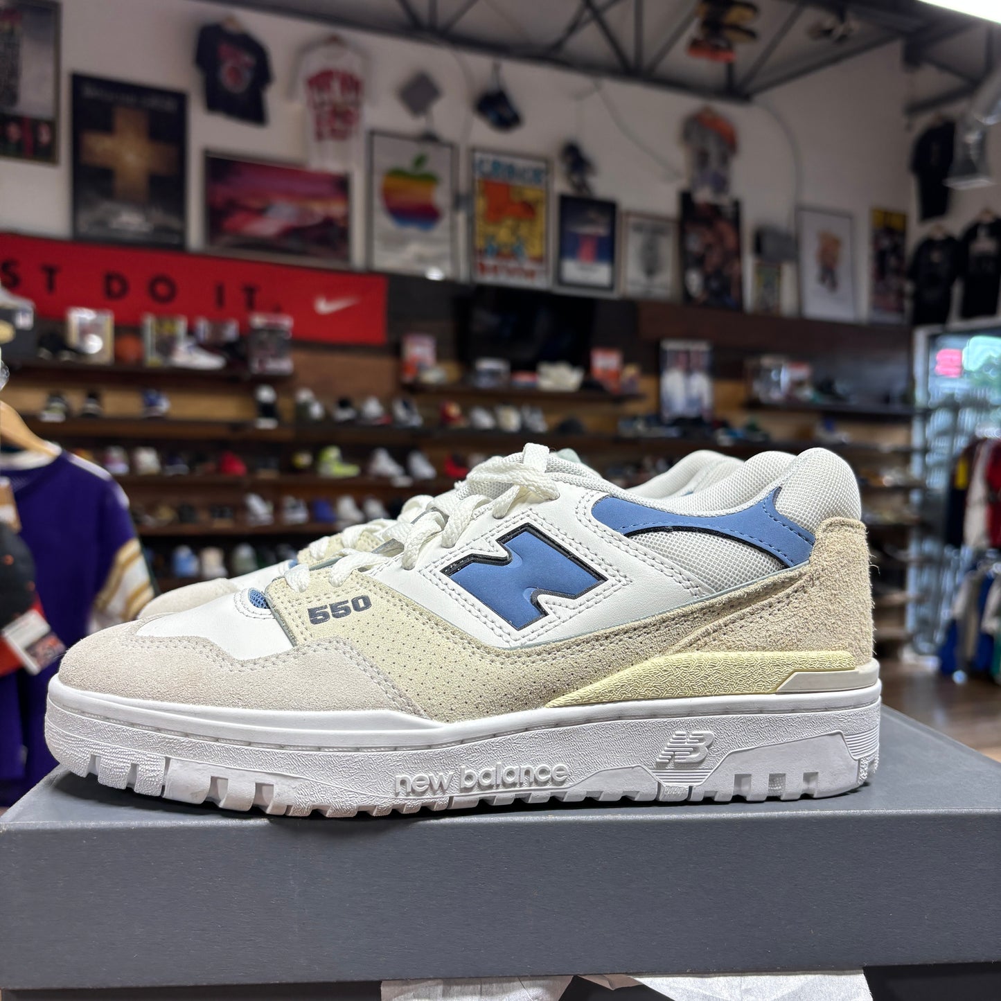 New Balance 550 'Sea Salt Blue Agate' Size 8.5W/7M