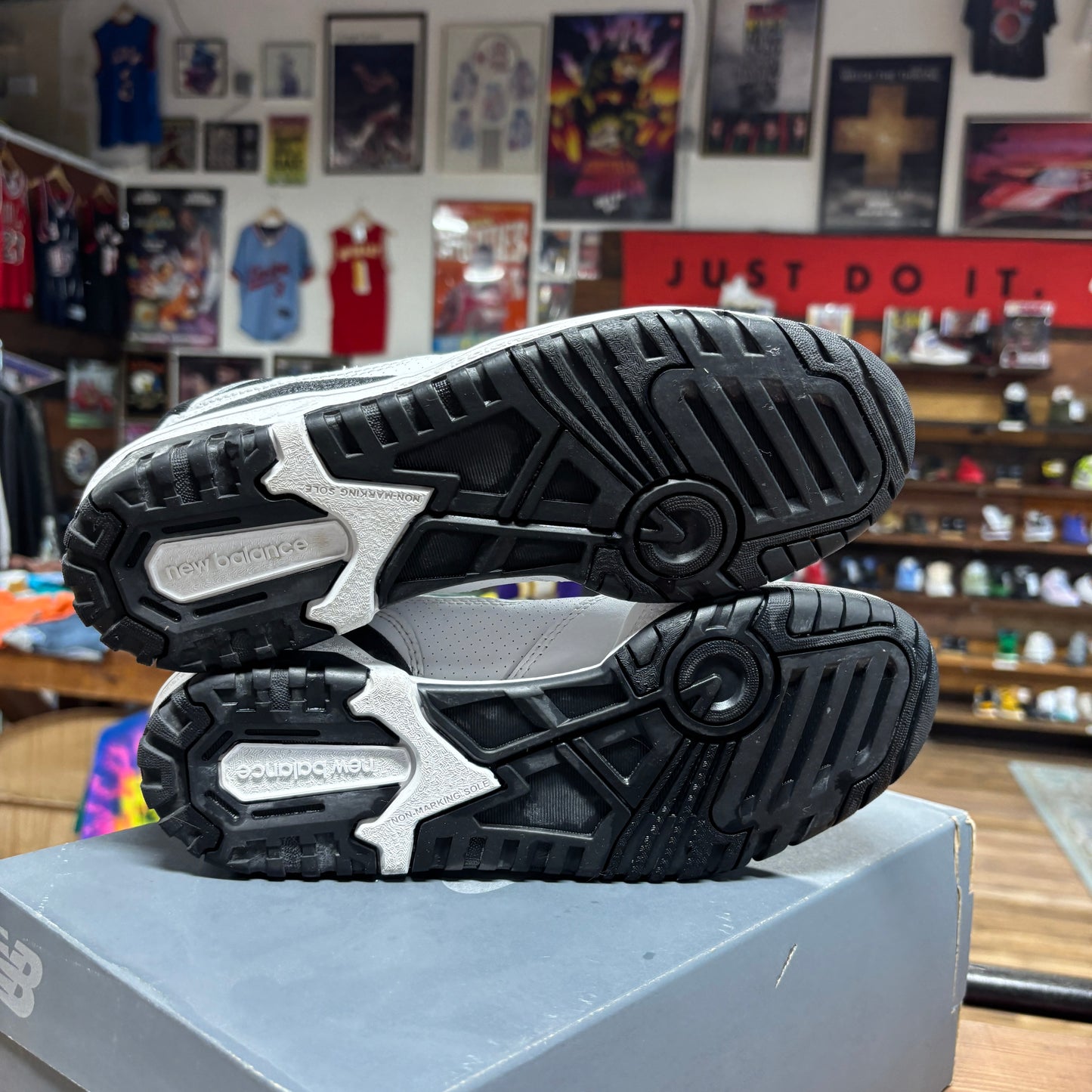 New Balance 550 'Black White' Size 7