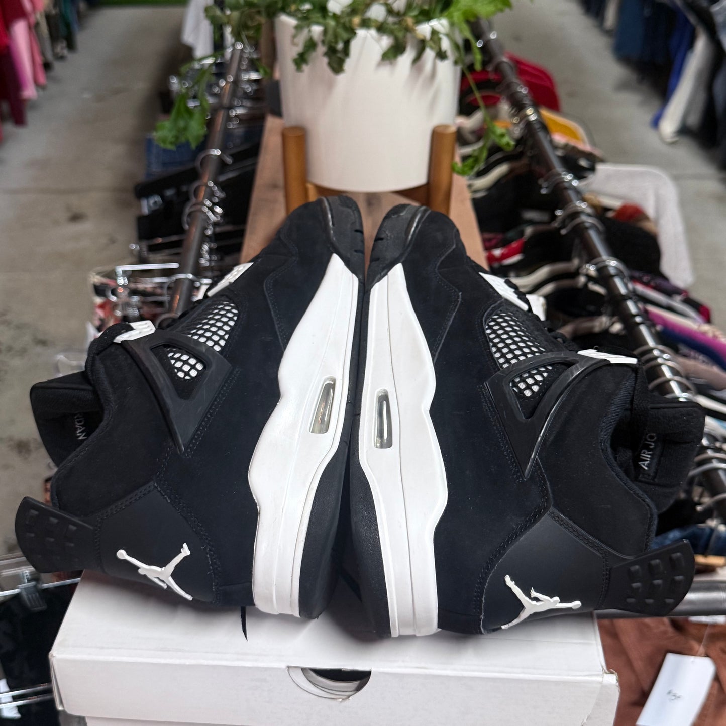 Jordan 4 'White Thunder' Size 13