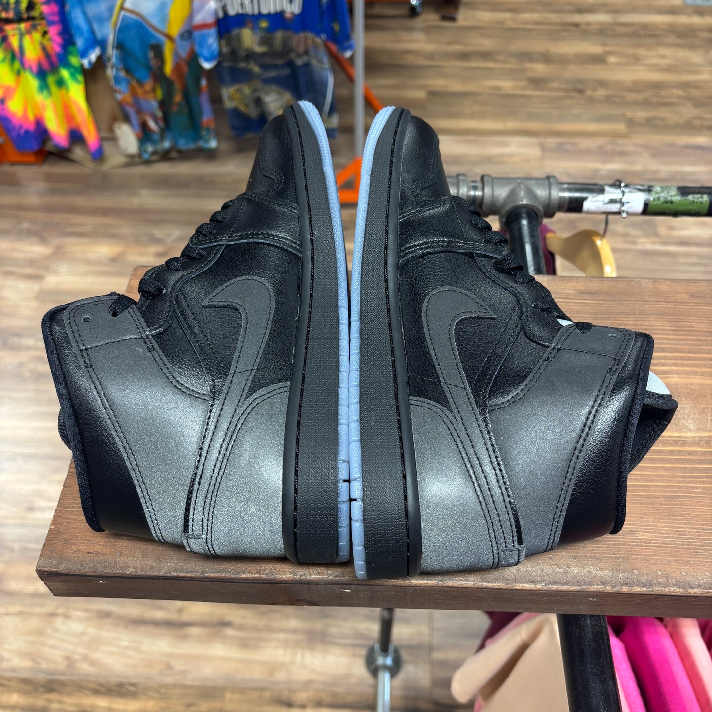 Jordan 1 Mid 'Black Metallic Reimagined' Size 9