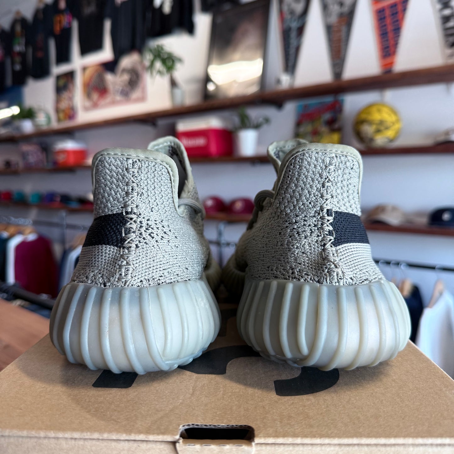 Yeezy 350 v2 'Granite' Size 7.5