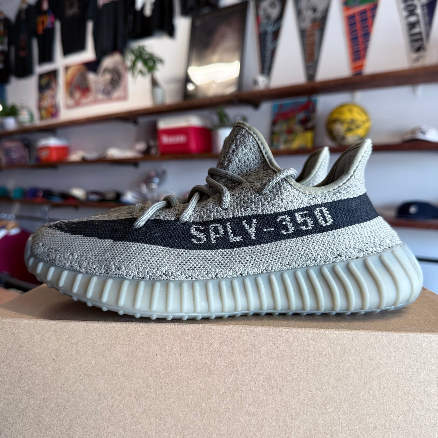 Yeezy 350 v2 'Granite' Size 7.5