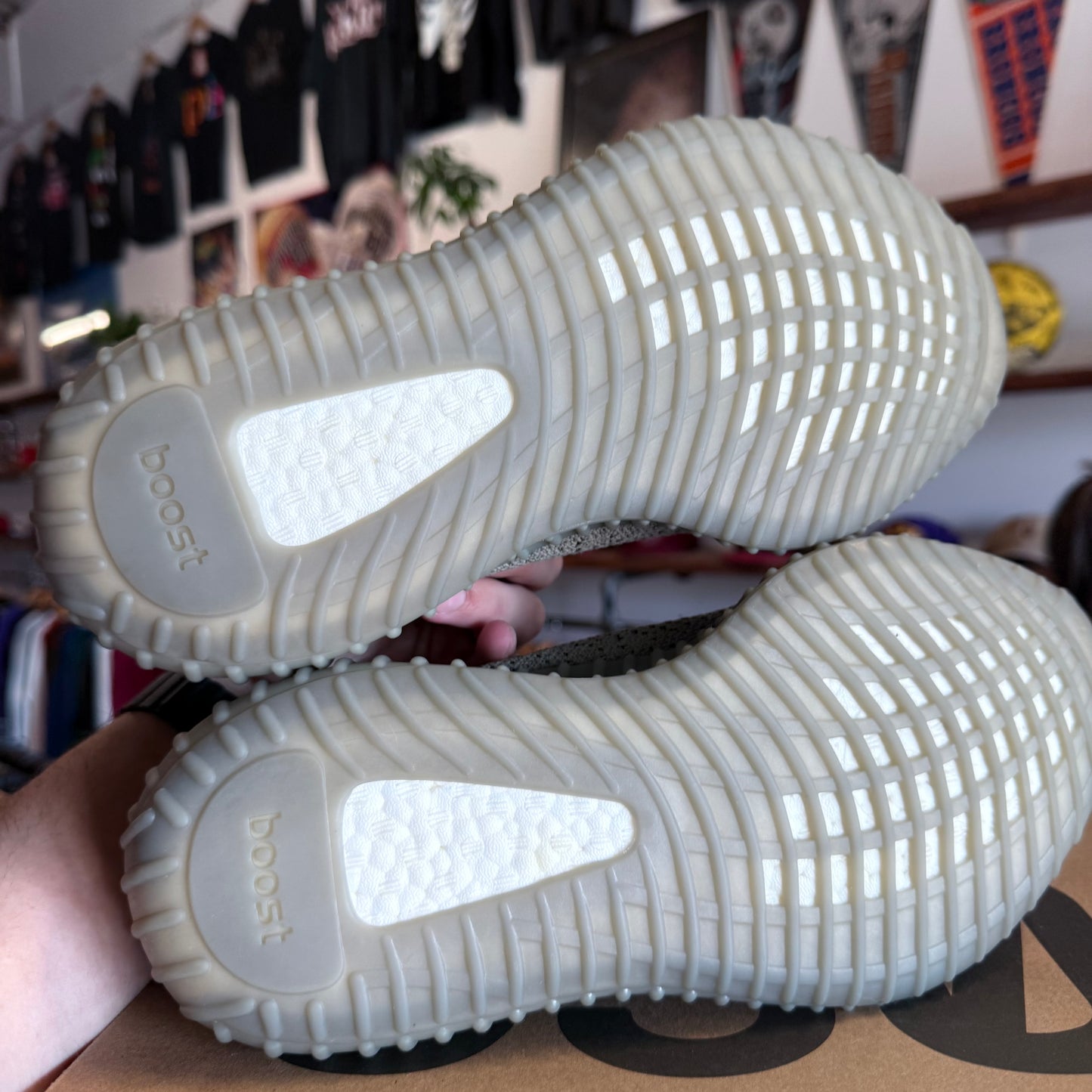 Yeezy 350 v2 'Granite' Size 7.5