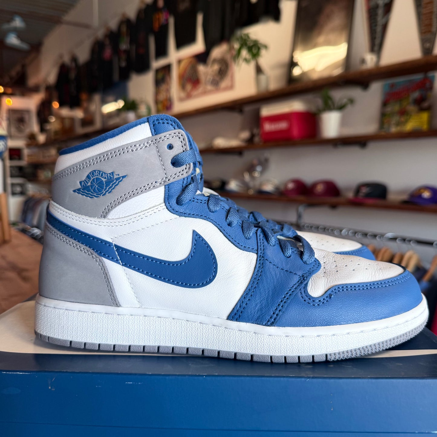 Jordan 1 'True Blue' Size 7Y