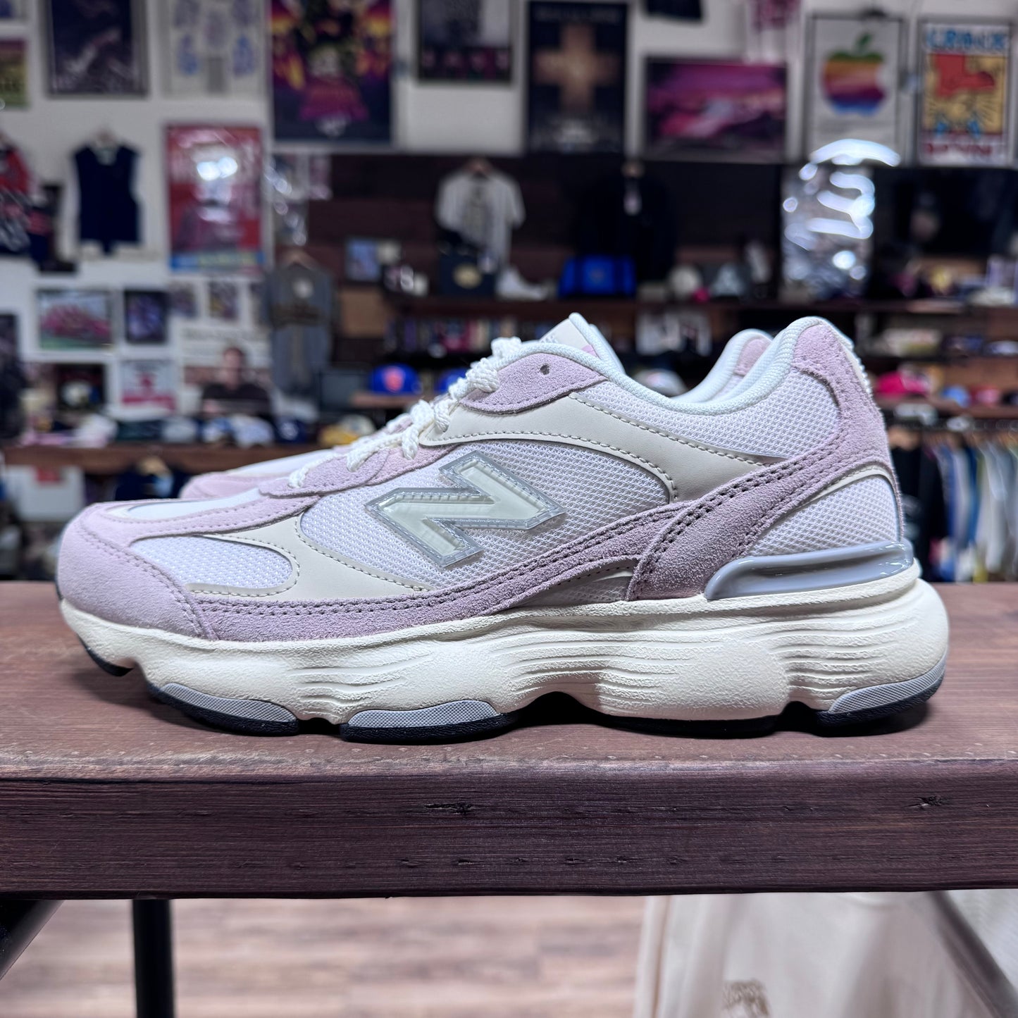 New Balance 603 'White Pink' Size 7.5W