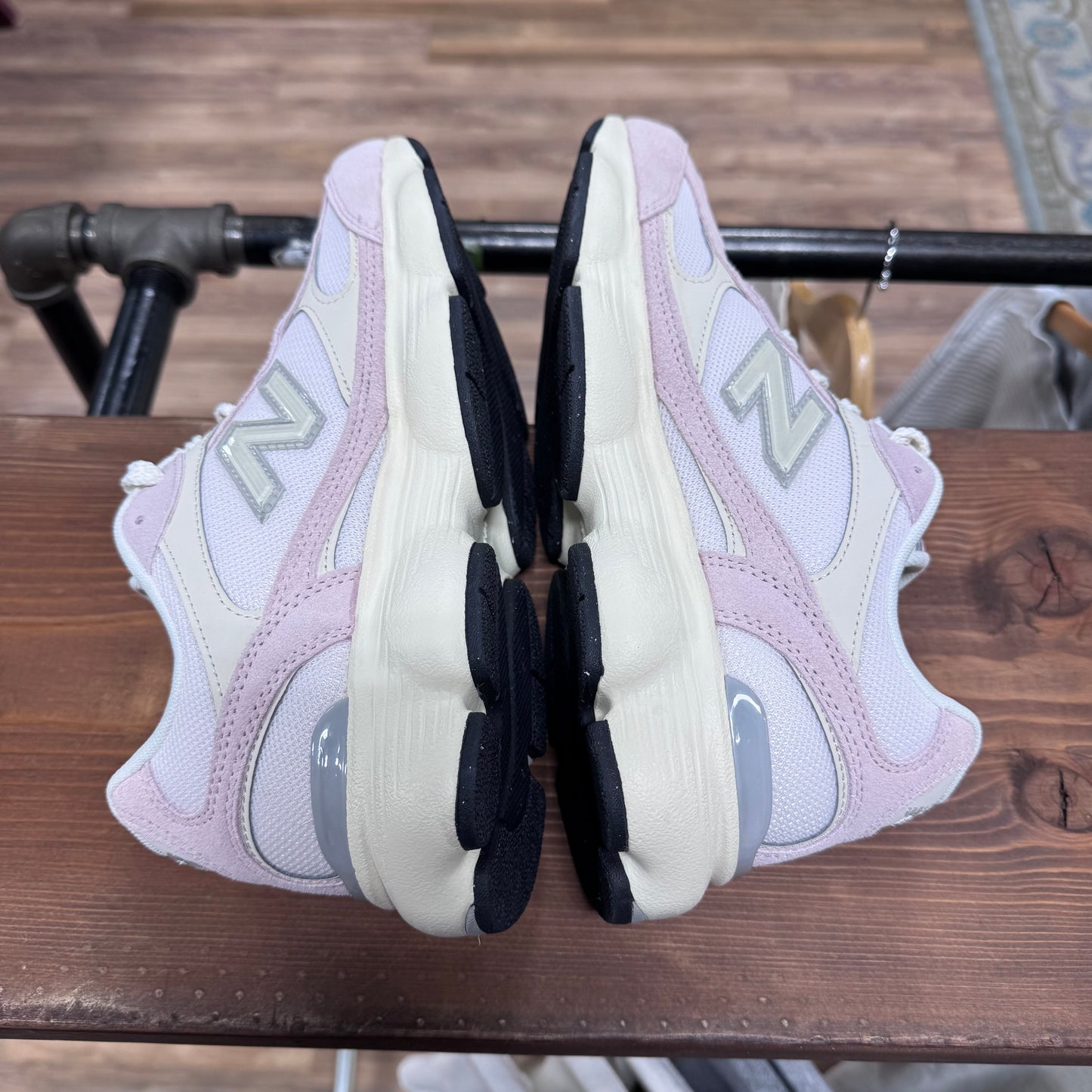 New Balance 603 'White Pink' Size 7.5W