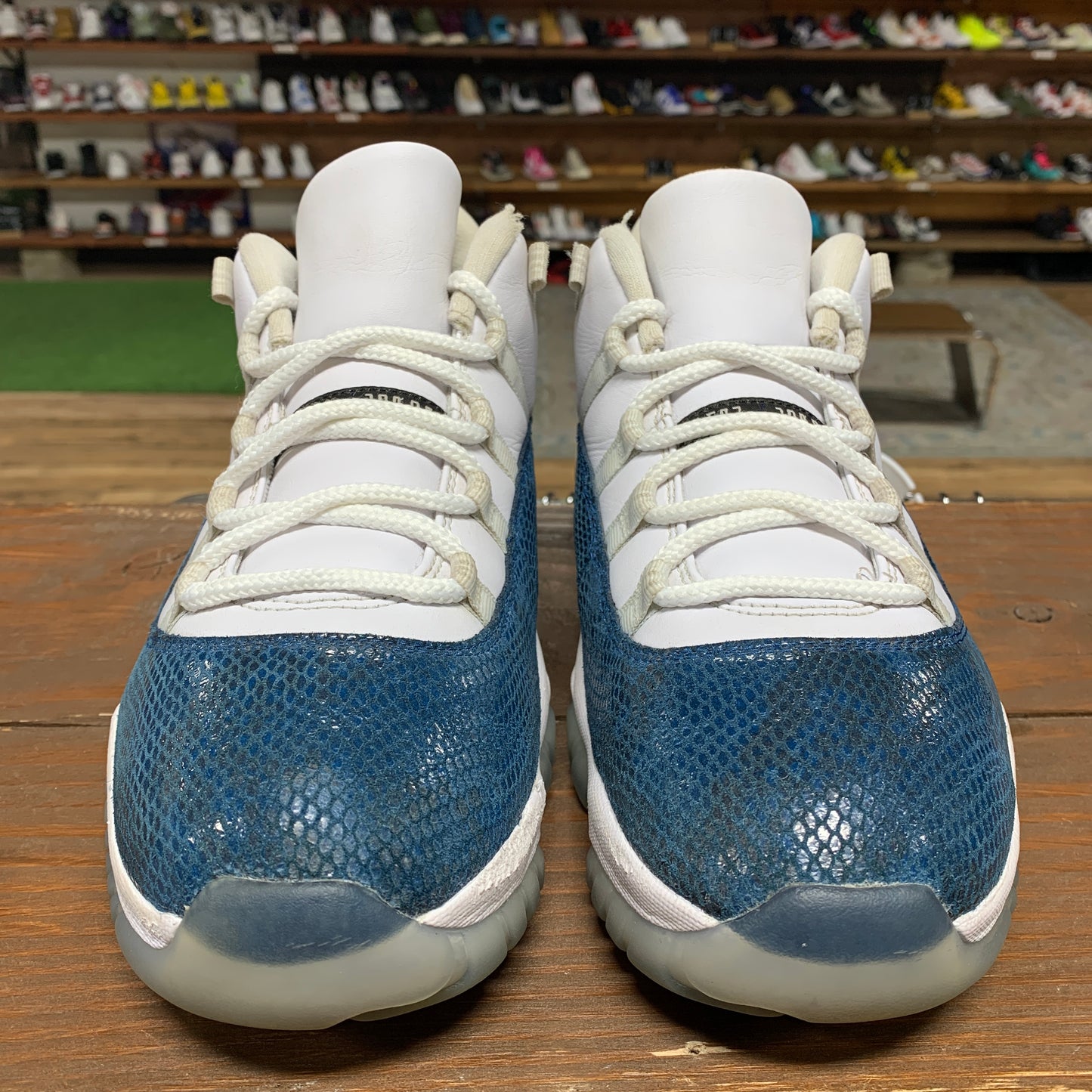 Jordan 11 Low 'Navy Snakeskin' Size 11.5