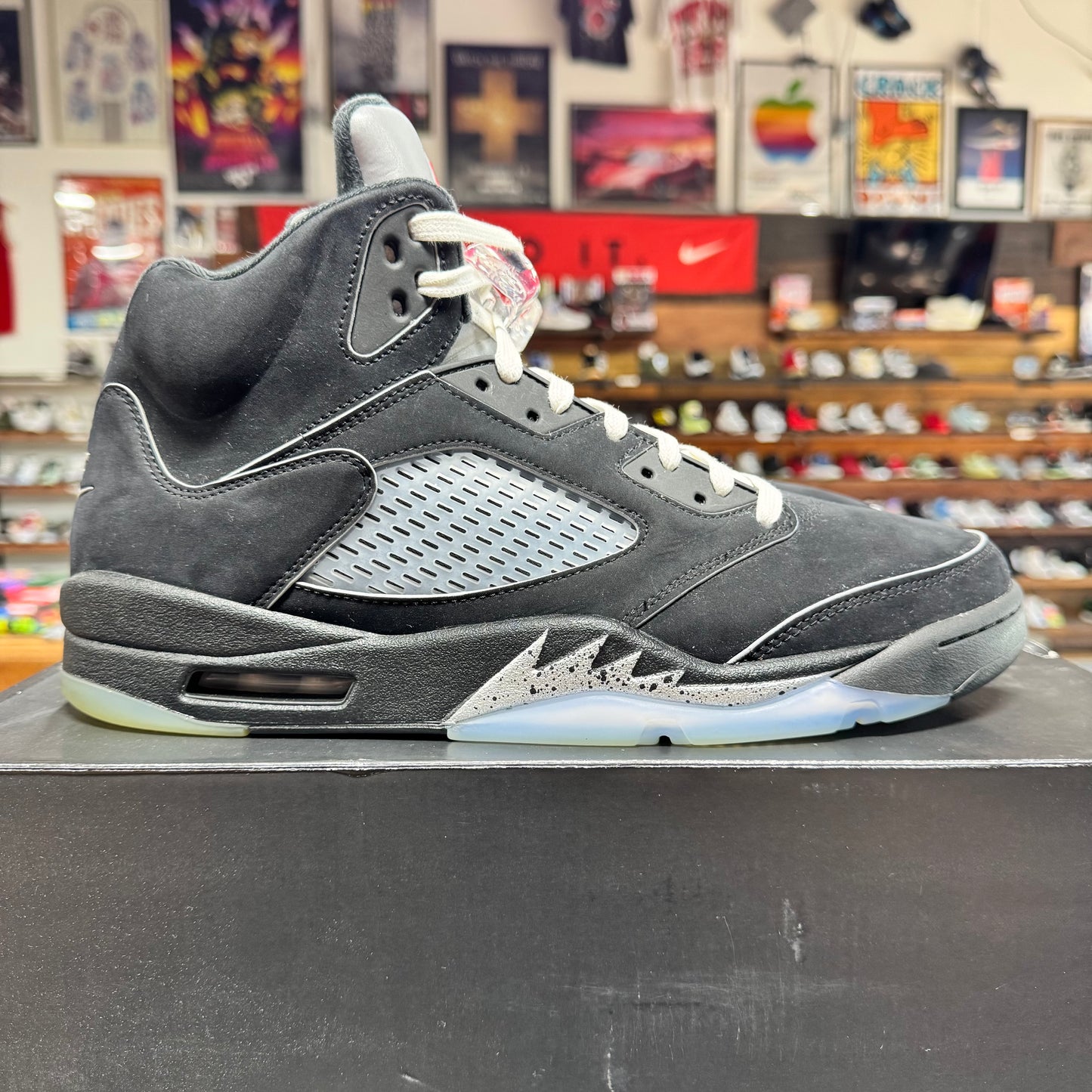 Jordan 5 'Black Metallic Reimagined' Size 13