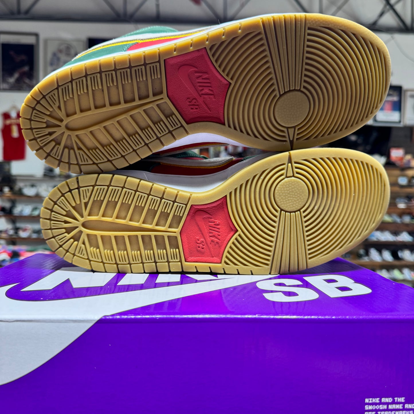 Nike SB Dunk Low 'Seattle Supersonics' Size 12