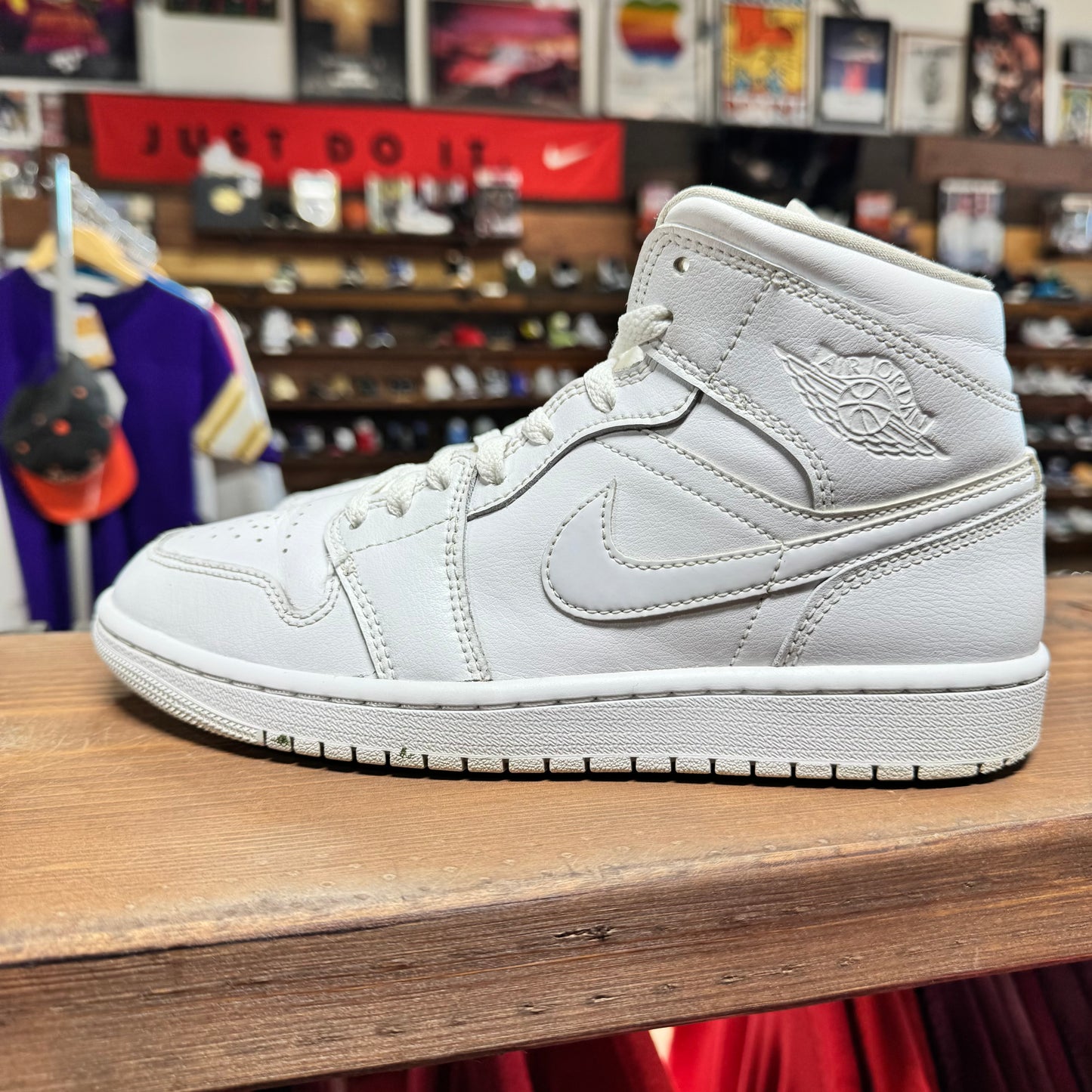 Jordan 1 Mid 'Triple White' Size 8.5W/7M