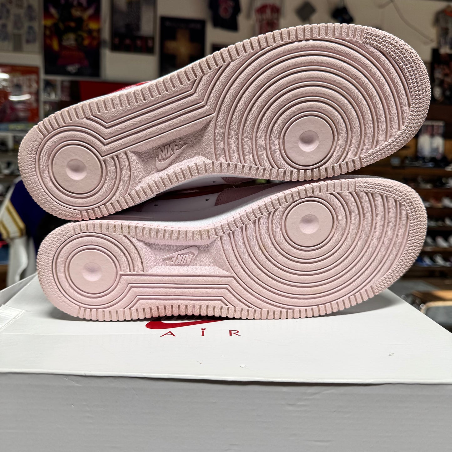 Nike Air Force 1 Low 'Valentine's Day' Size 12.5