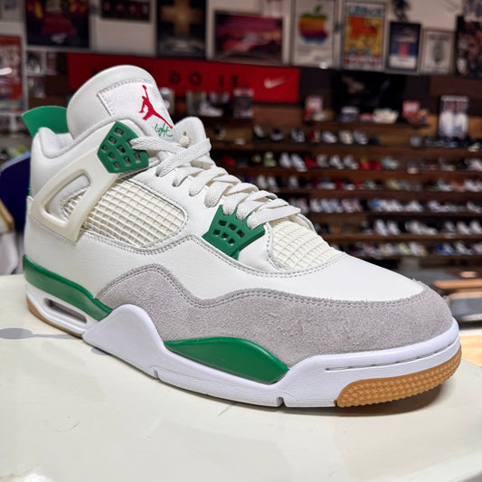Jordan 4 'SB Pine Green' Size 13