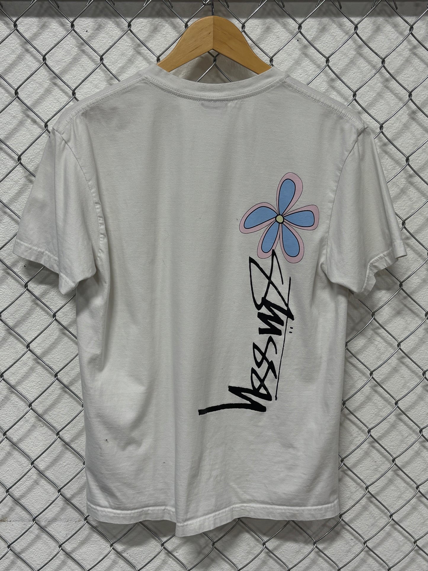 Stussy Hawaiian Flower Streetwear White Tee Size Medium