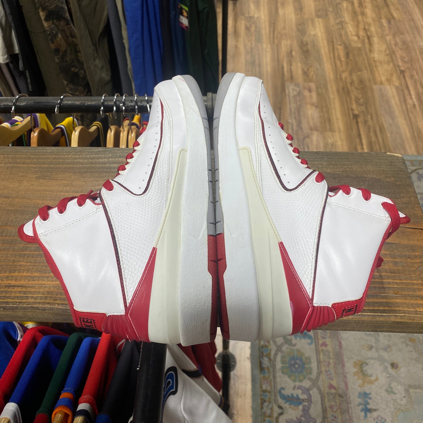 Jordan 2 'White/Red' Size 9