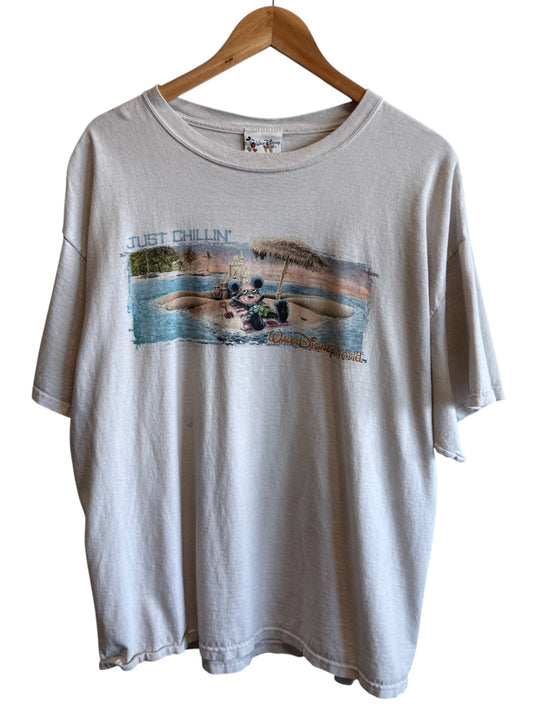 Vintage Y2K Disney Mickey Mouse Just Chillin Cartoon Tee Size XL