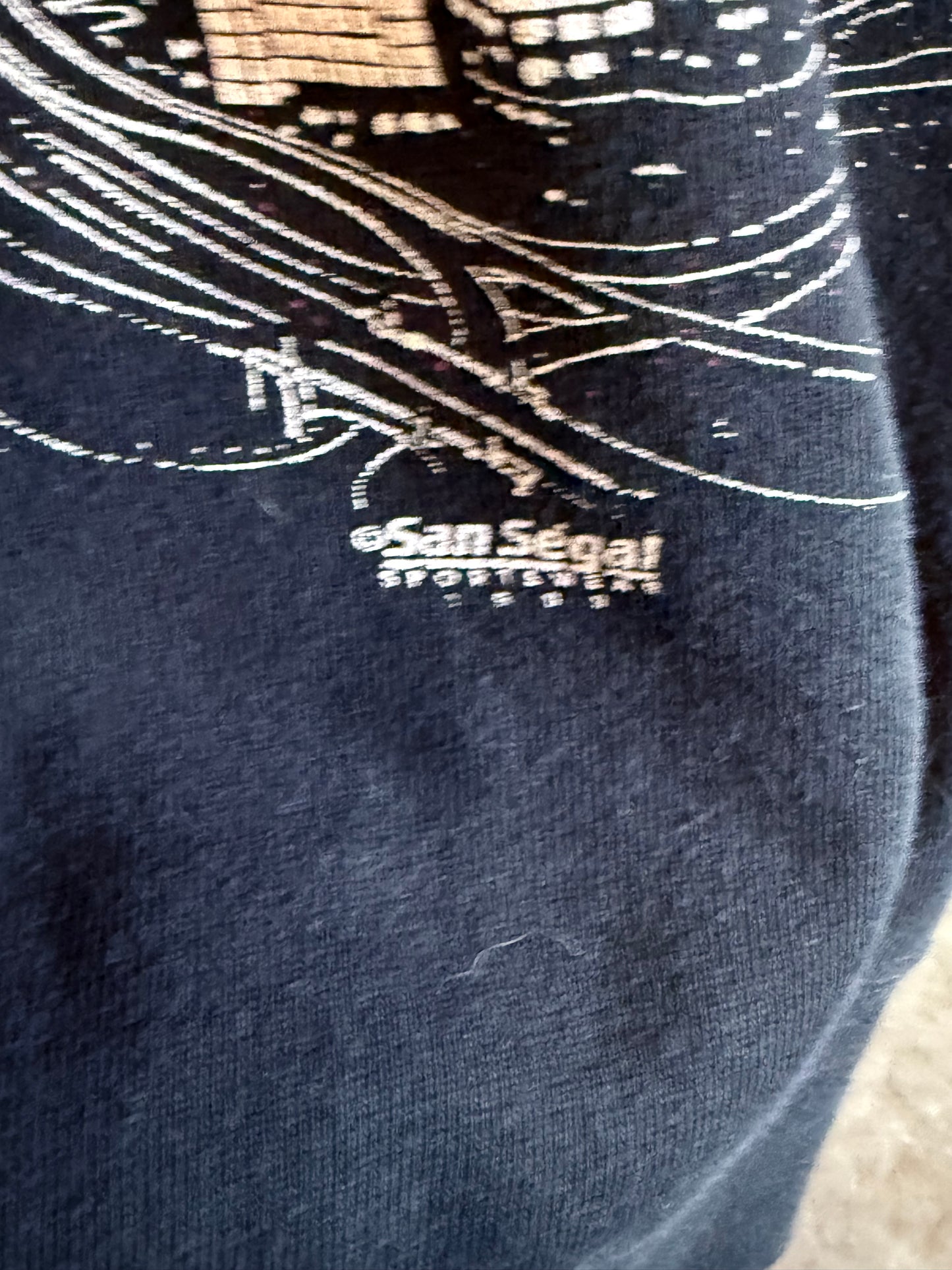 Vintage 90's Chicago Skyline Double Sided Black Sweater Size Large