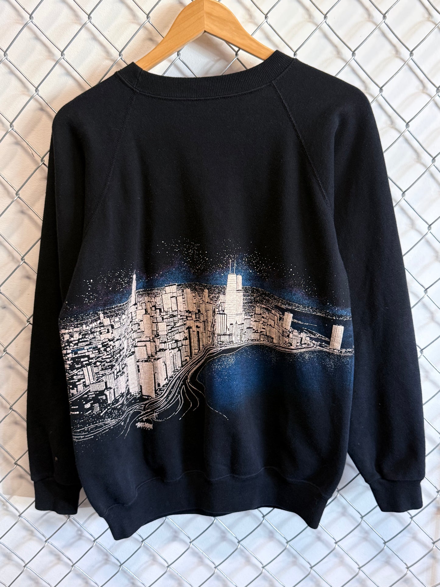 Vintage 90's Chicago Skyline Double Sided Black Sweater Size Large