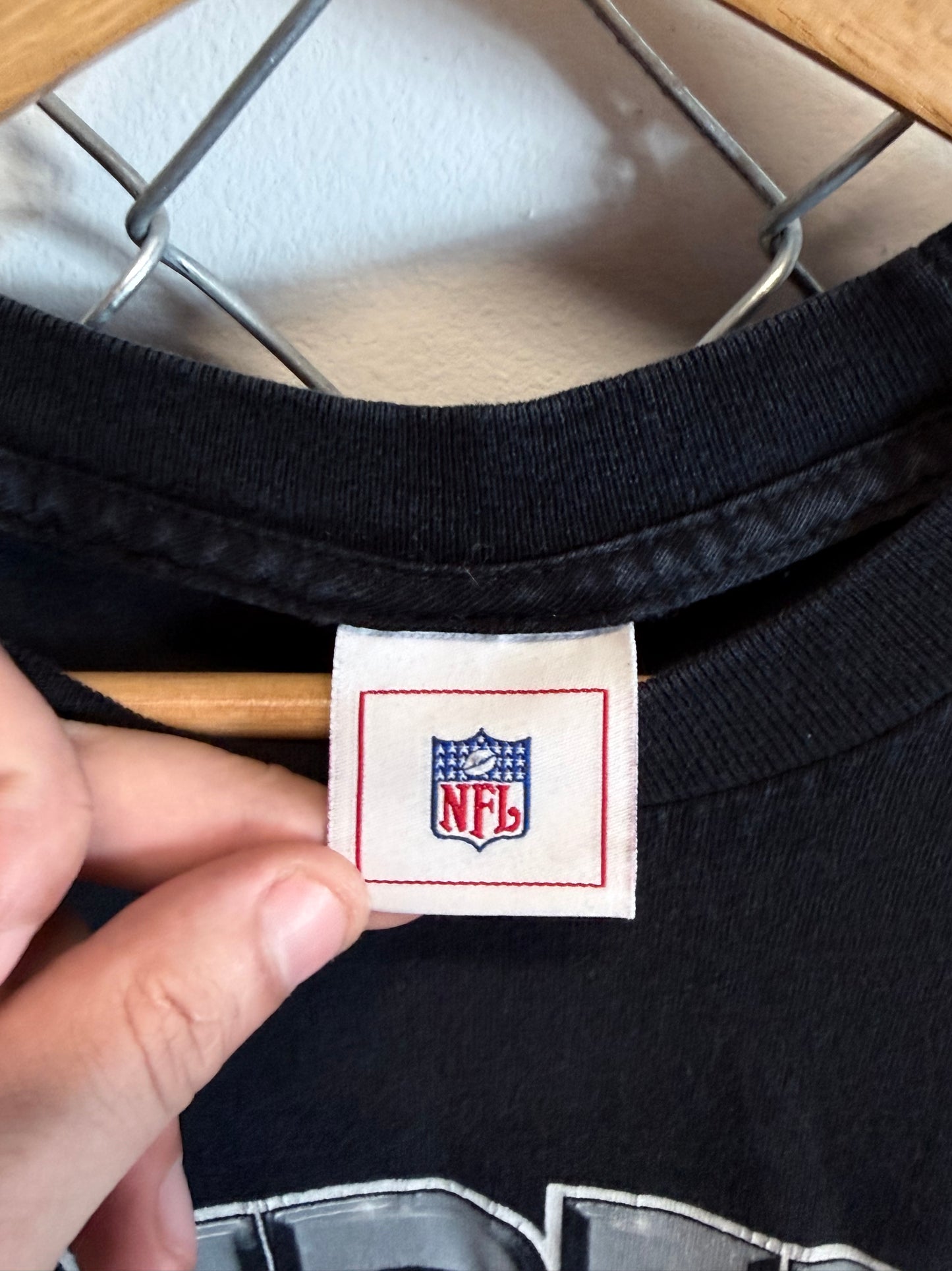 Y2K Oakland Raiders NFL Locker Room Helmet Graphic Tee Size Large