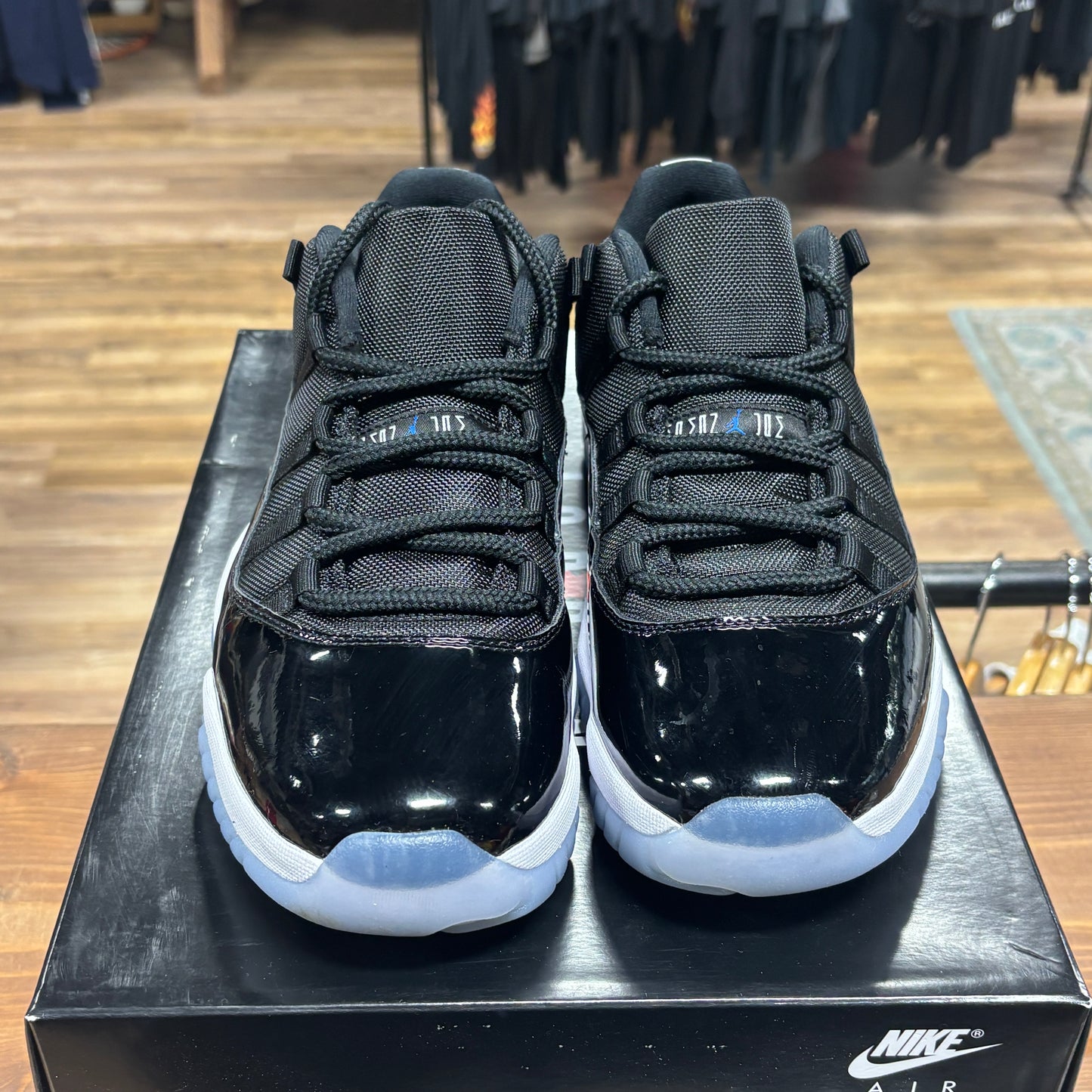 Jordan 11 Low 'Space Jam' Size 9.5