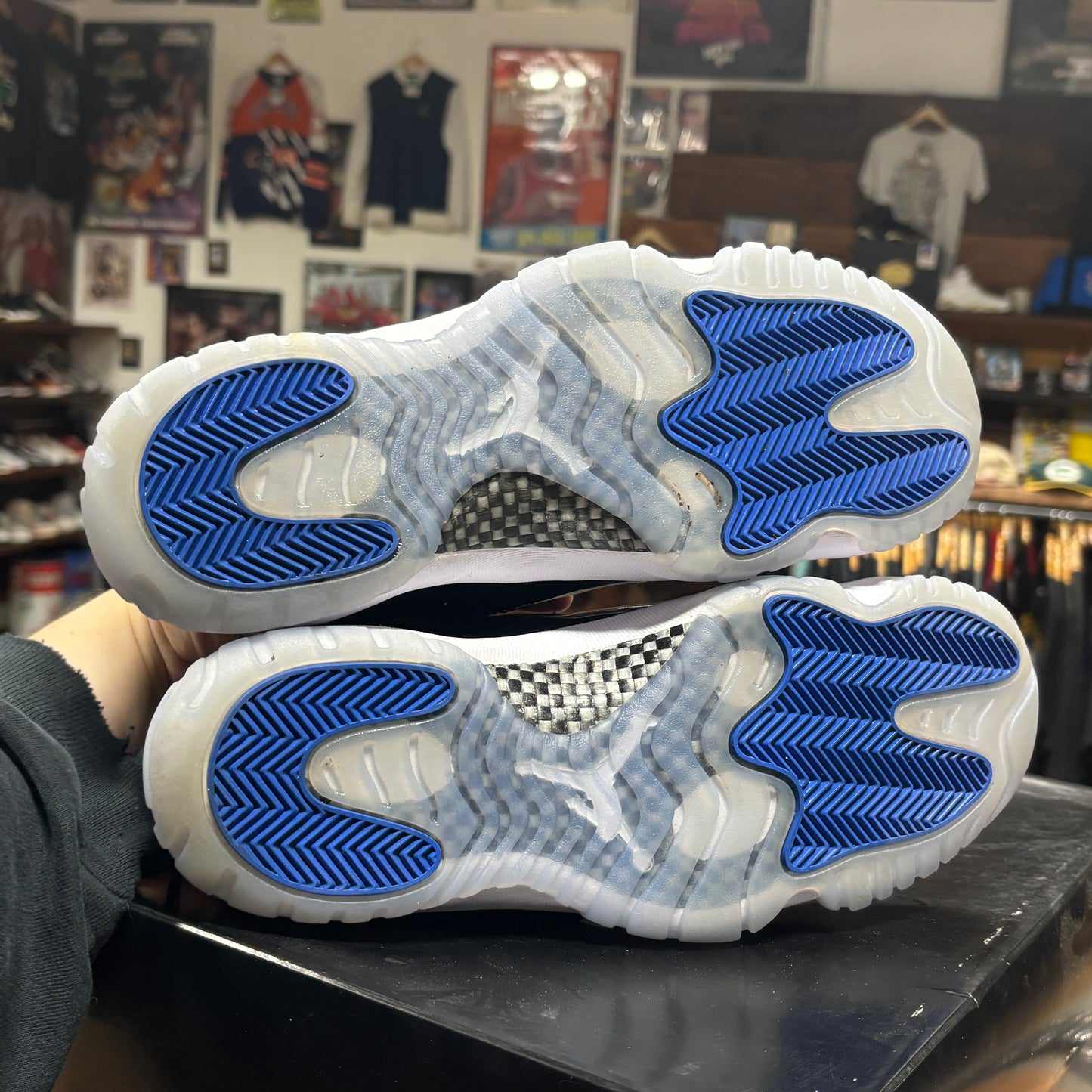 Jordan 11 Low 'Space Jam' Size 9.5