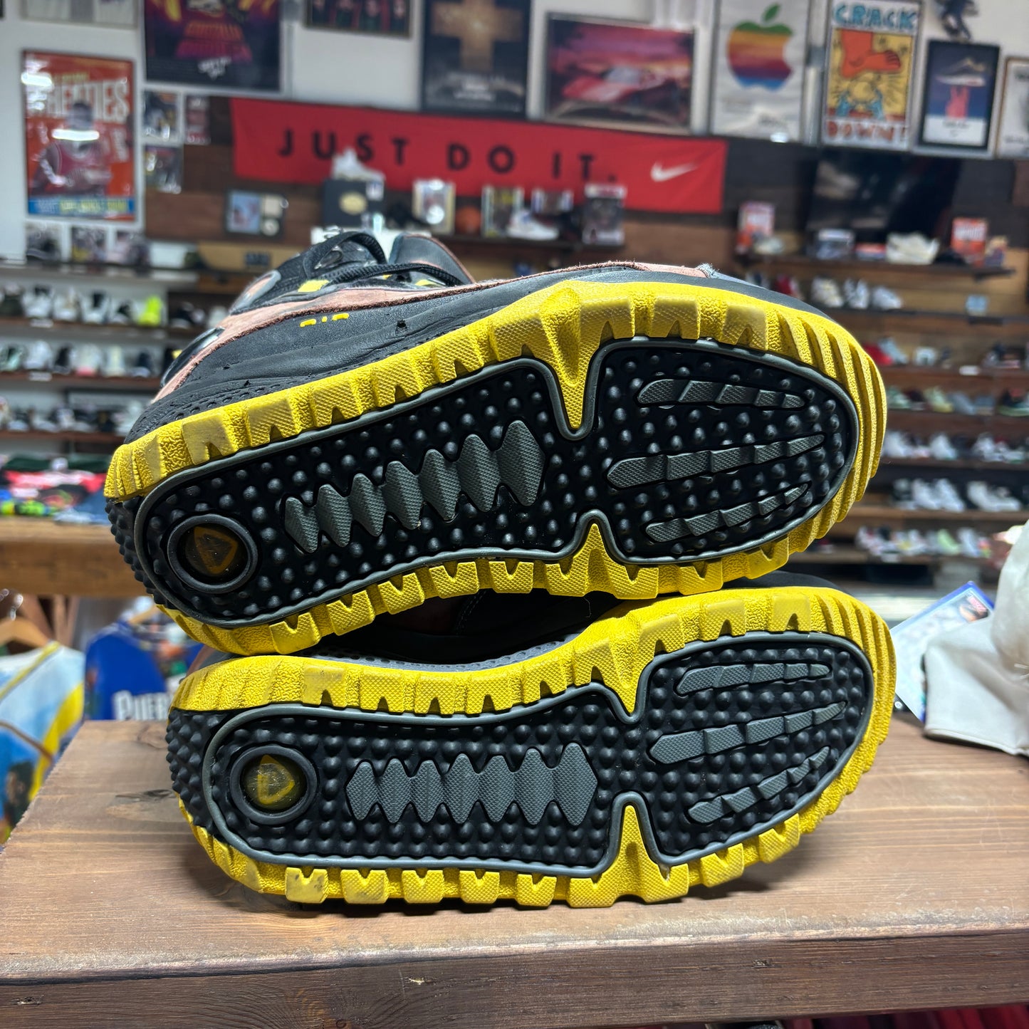 Nike ACG Pumori Boots Size 9