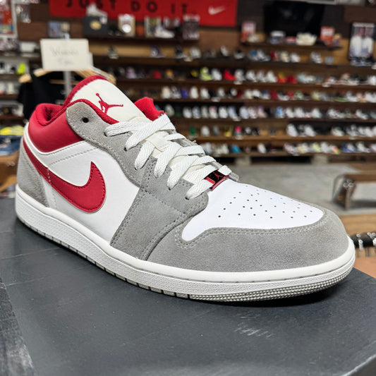 Jordan 1 Low 'Light Smoke Grey Gym Red' Size 11
